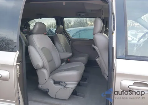 2003 Chrysler Town & Country Limited z USA, uszkodzony, nr VIN 2C8GP64L83R385172